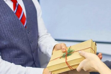 Xu Hướng Quà Tặng Doanh Nghiệp Được Ưa Chuộng Mới Nhất 2024