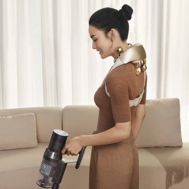 vừa mát xa vừa có thể làm việc nhà
