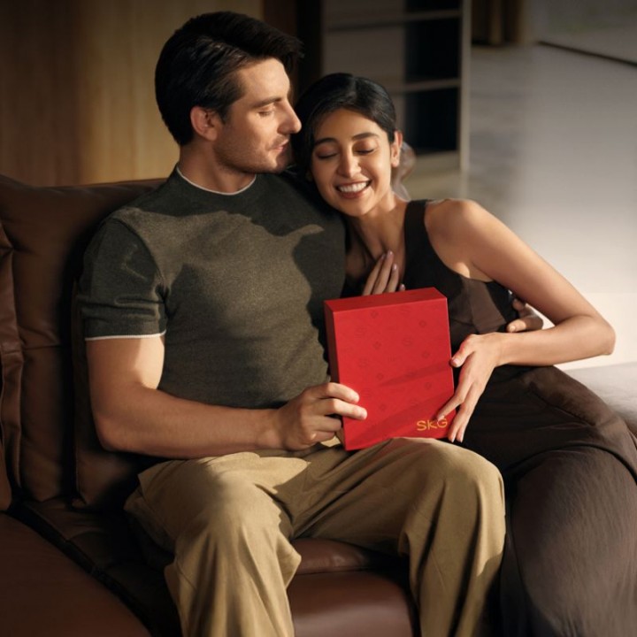 Máy massage cổ SKG G7 Ultra quà tặng