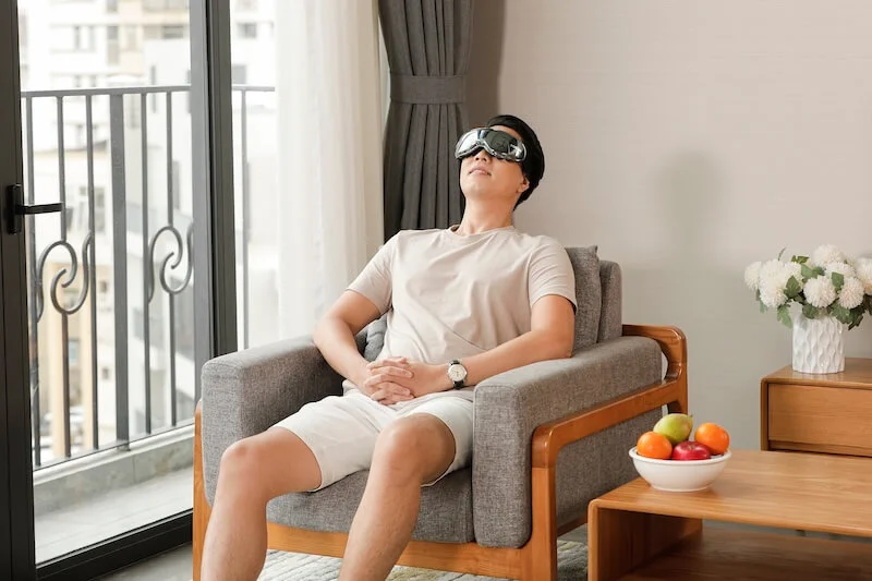 Hình ảnh thực tế máy massage mắt KATA ME80 3