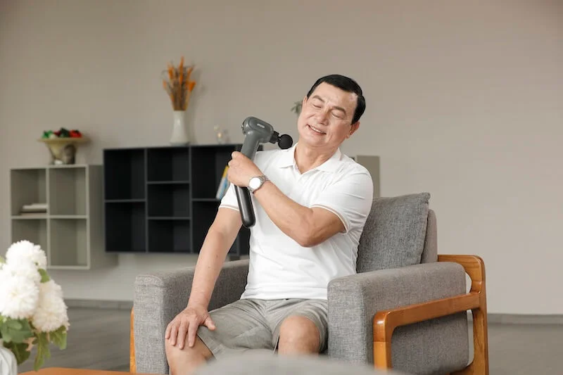 Hình ảnh thực tế súng massage KATA MG20 5