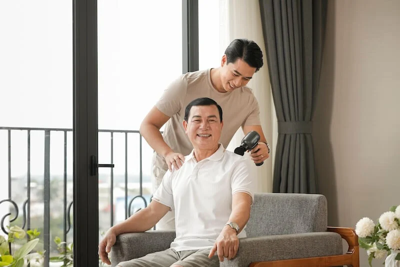 Hình ảnh thực tế súng massage KATA MG20 4