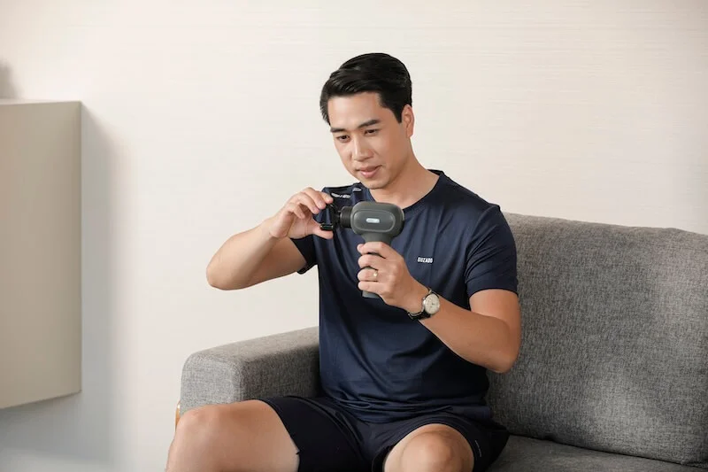 Hình ảnh thực tế súng massage KATA MG20 3