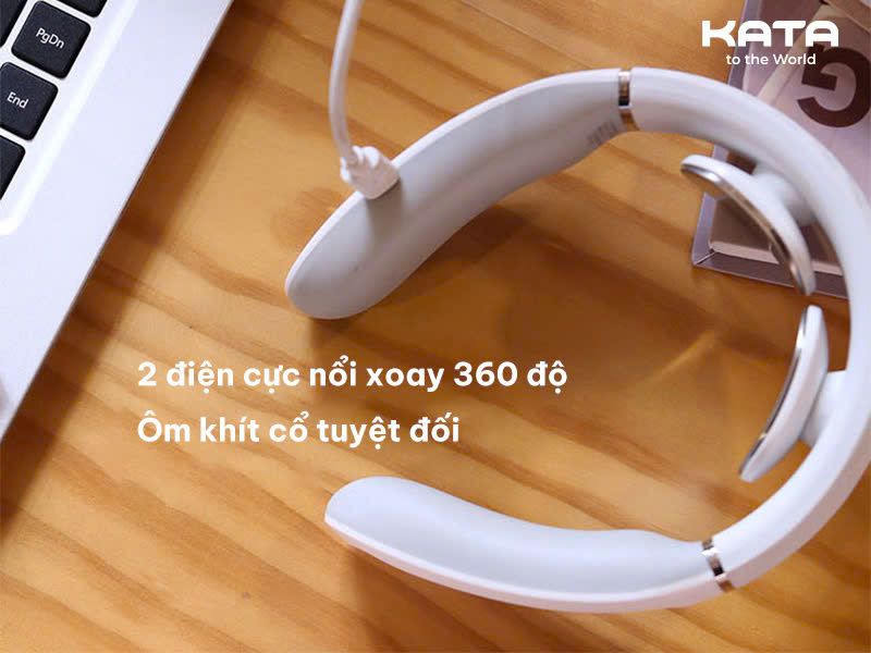 2 điện cực nổi xoay 360 độ giúp SKG 4356E tự động điều chỉnh theo đường cong của cổ