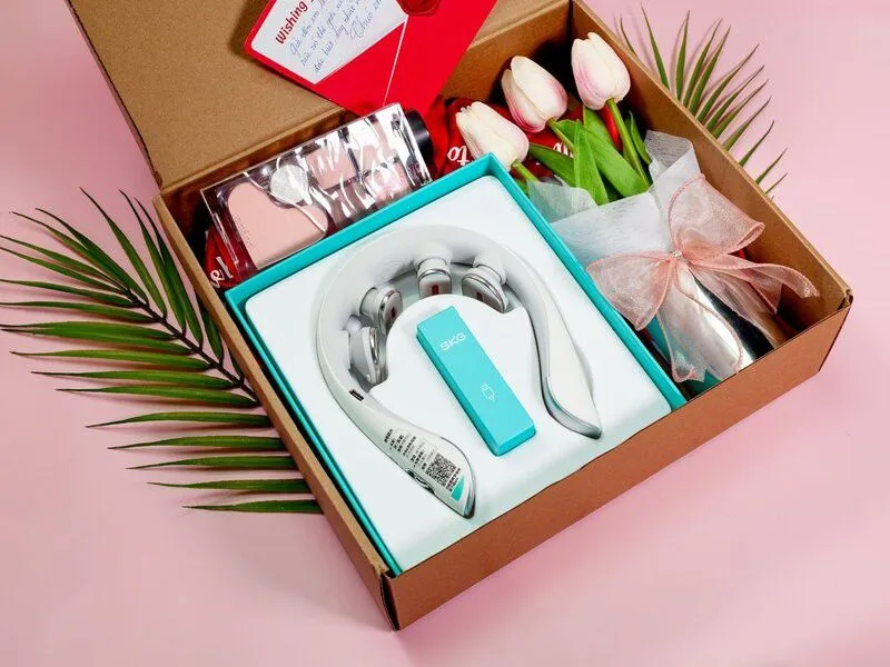 Máy massage cổ SKG K5-3 hứa hẹn là bản nâng cấp hoàn hảo của các dòng máy massage K5 đời đầu như: SKG K5-3 EN, K5-2, K5 PRO,...