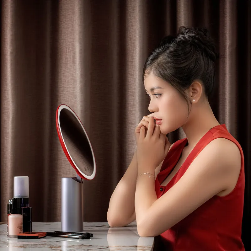 Tiêu chí chọn mua gương LED trang điểm - chất lượng hình ảnh phản chiếu