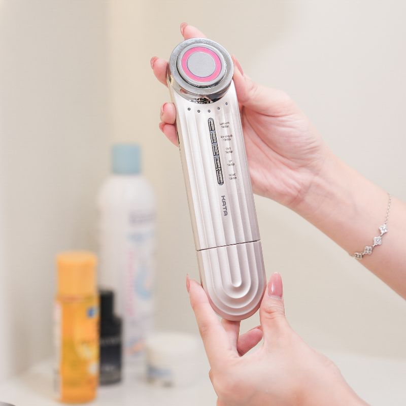 Ánh sáng đỏ có lợi ích lớn trong việc cải thiện độ đàn hồi của làn da