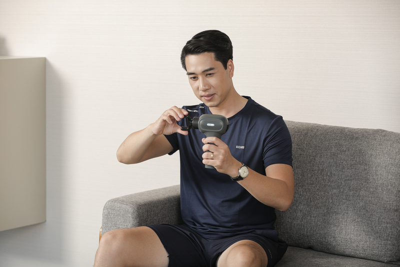 Máy massage cầm tay SKG by KATA Technology tiện lợi