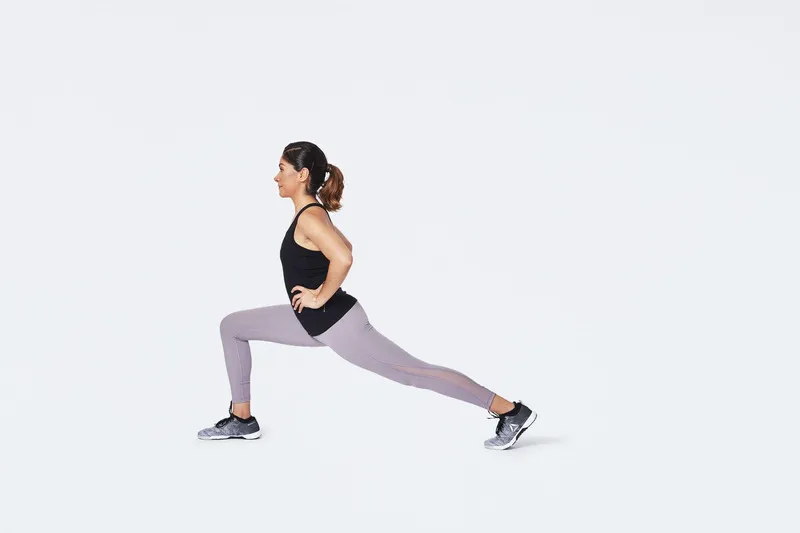 Các bài tập chân tại nhà cho nữ - Cụm bài tập Lunge