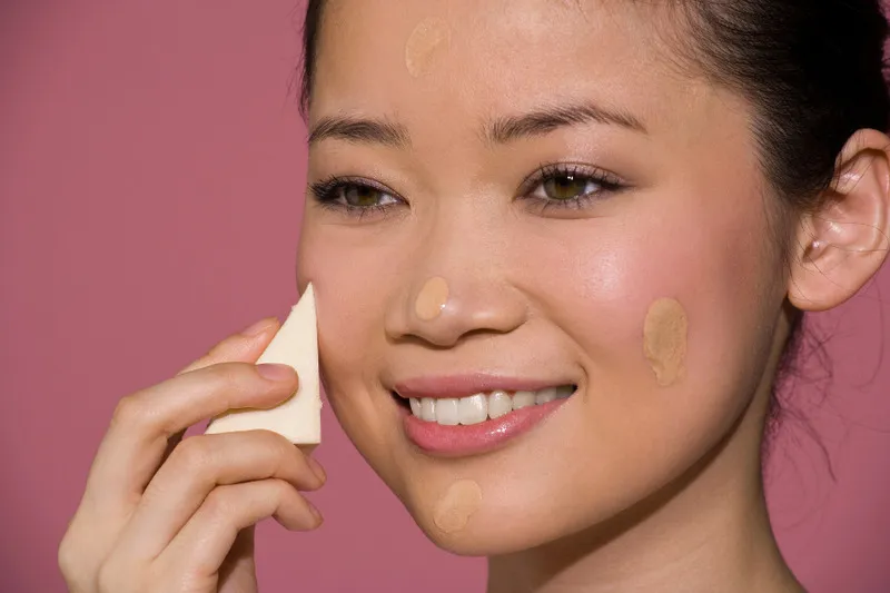  Lớp nền mỏng nhẹ nhất có thể để tránh bị cakey 
