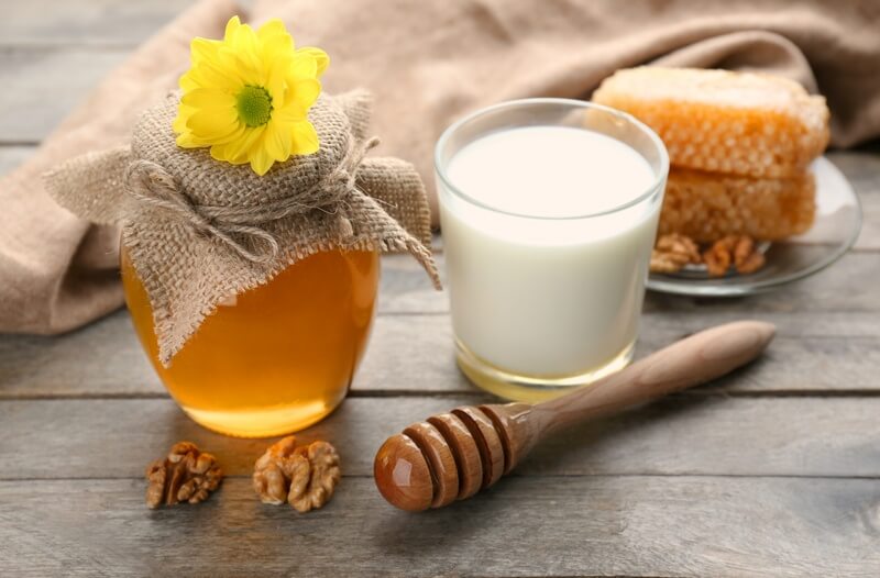 Cách trị mất ngủ cho người già tại nhà bằng thức uống